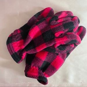 Pink plaid gloves